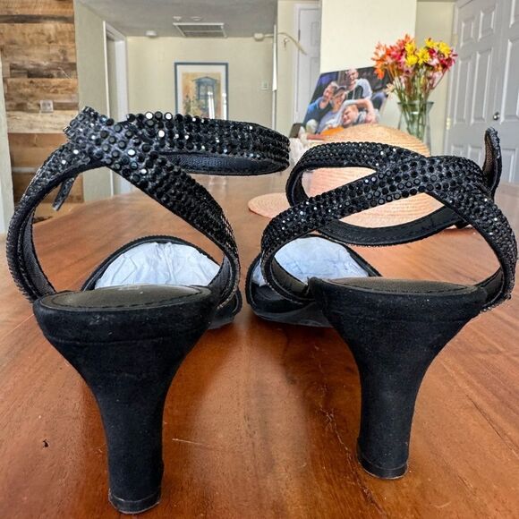 Steve Madden Kids
Skyla (Little Kid/Big Kid) sz 5 - Picture 6 of 12